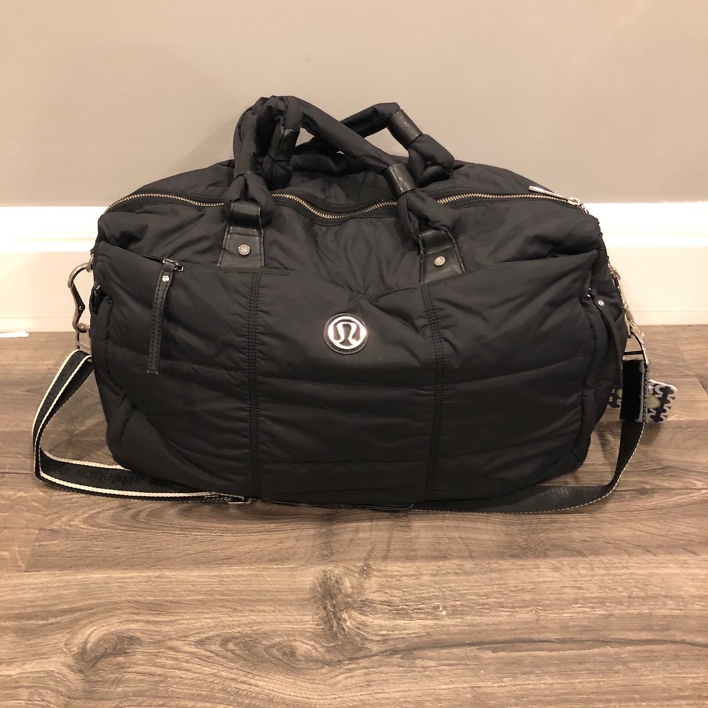 Lululemon duffel bag